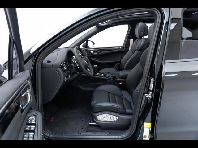 2025 Porsche Macan T Pompano Beach FL