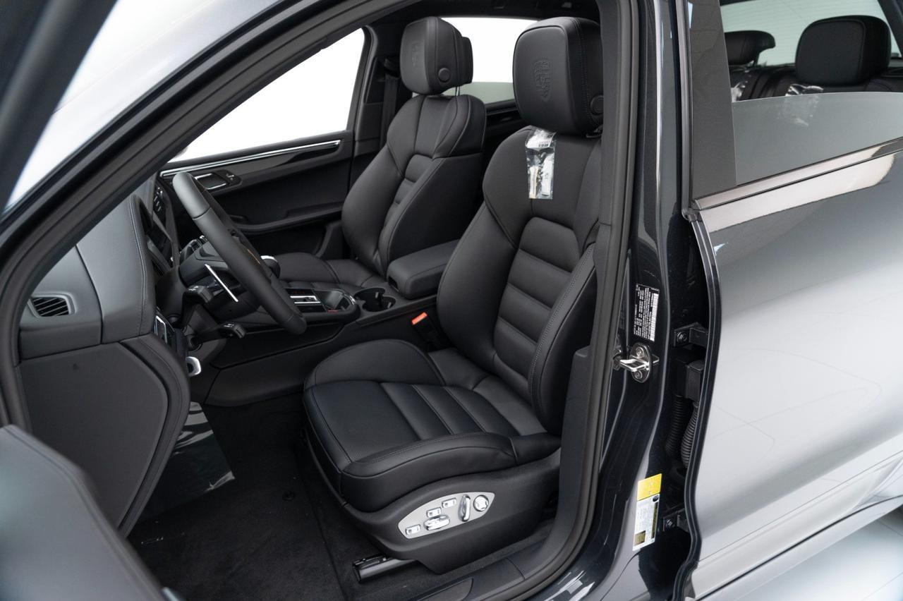 2025 Porsche Macan T Pompano Beach FL