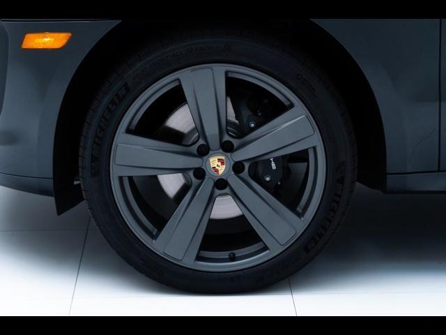 2025 Porsche Macan T Pompano Beach FL