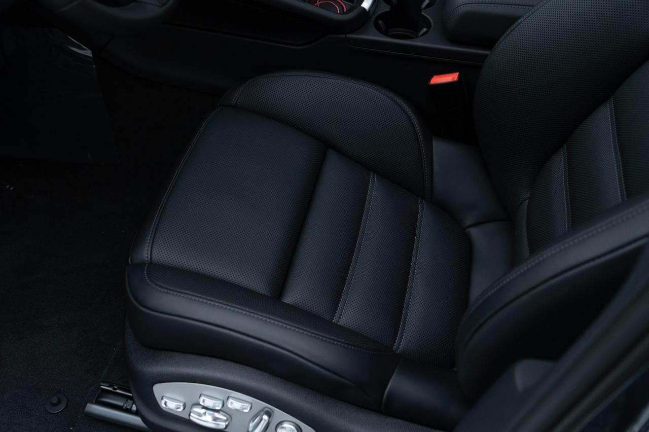 2025 Porsche Macan T Pompano Beach FL