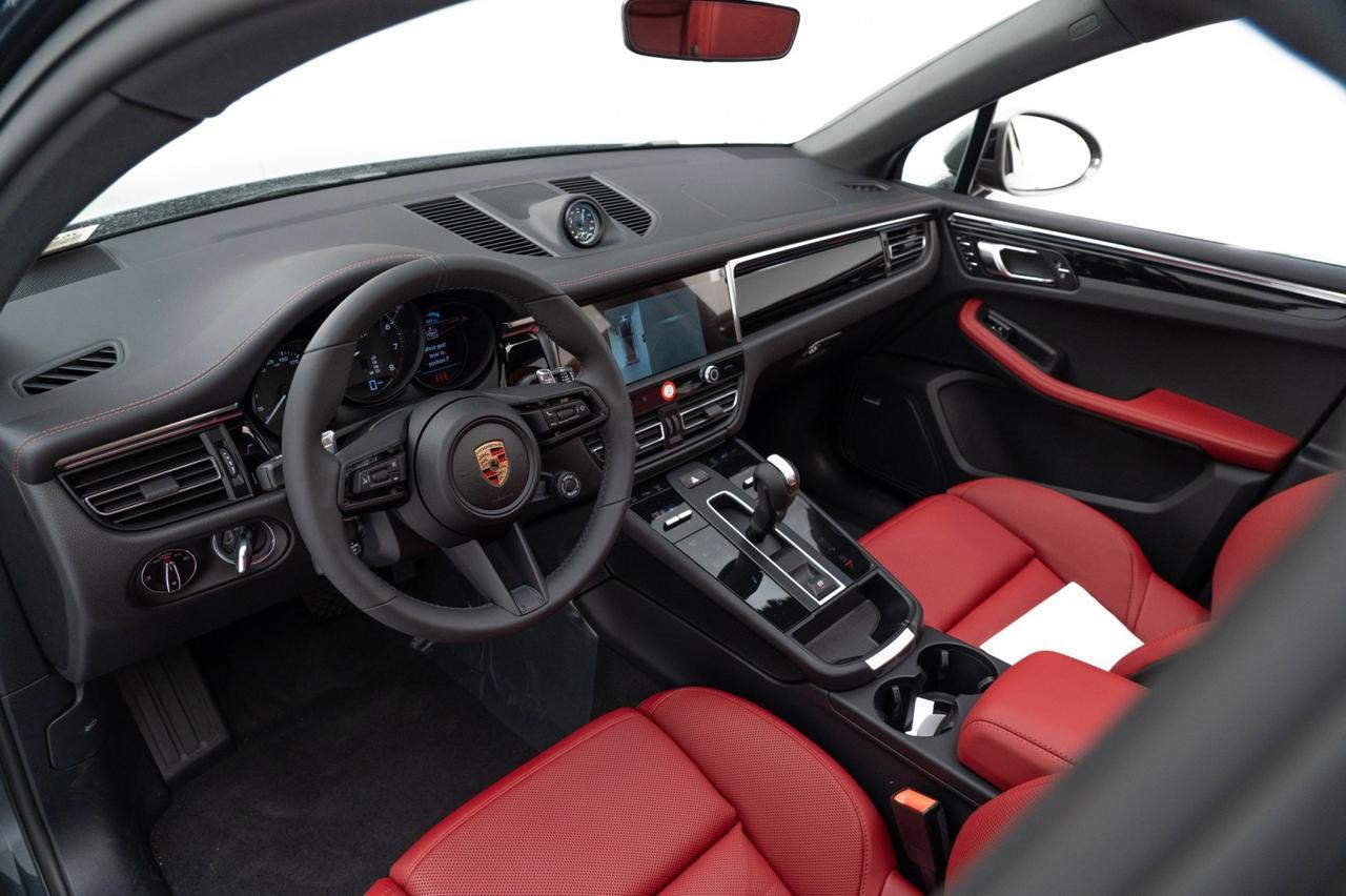 2025 Porsche Macan T Pompano Beach FL