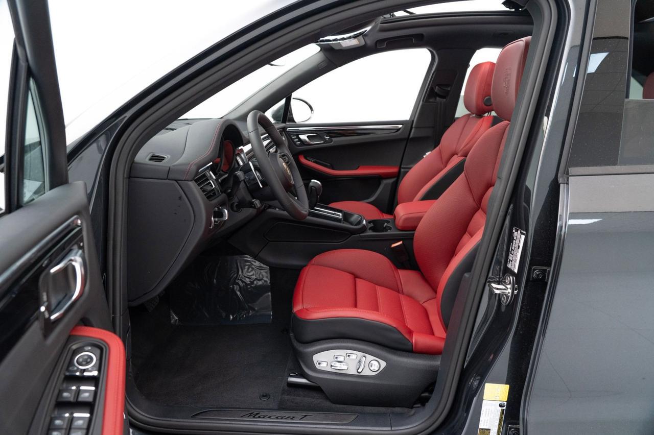 2025 Porsche Macan T Pompano Beach FL