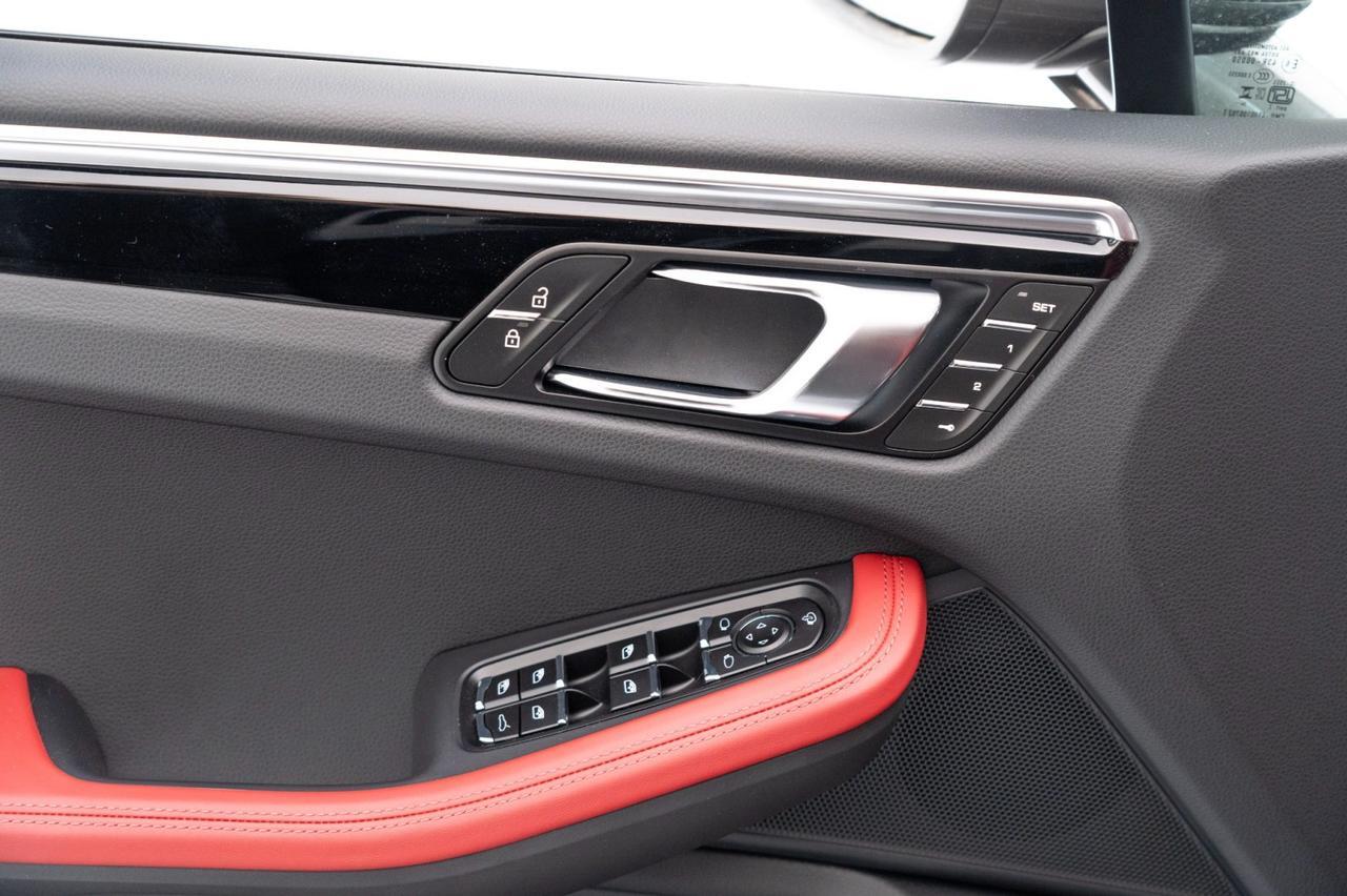2025 Porsche Macan T Pompano Beach FL