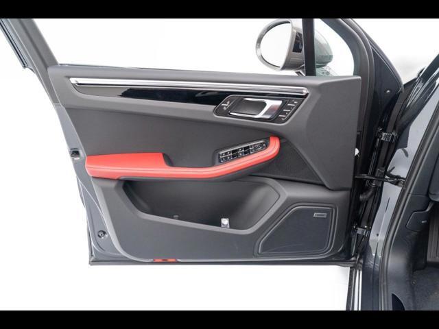 2025 Porsche Macan T Pompano Beach FL