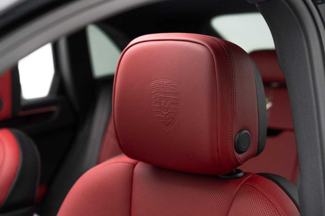 2025 Porsche Macan T Pompano Beach FL