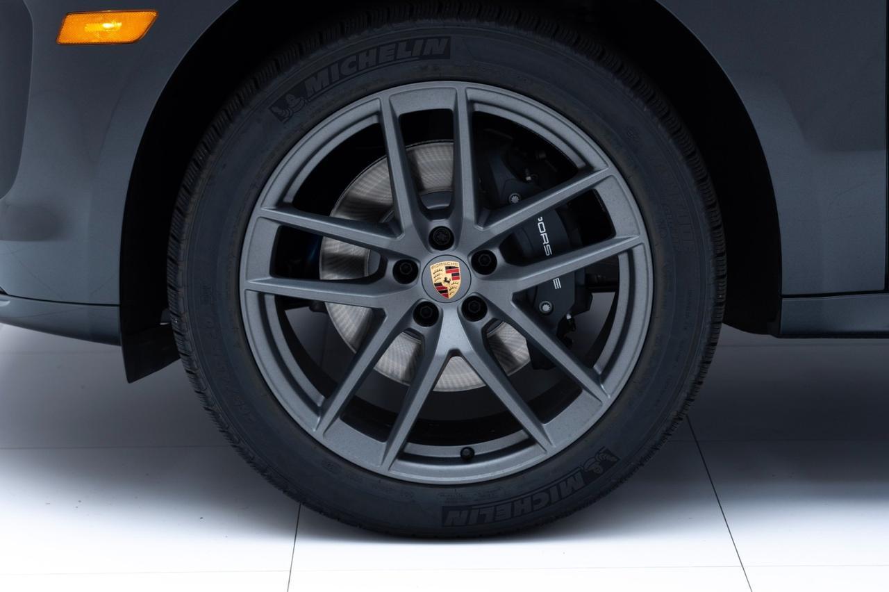 2025 Porsche Macan T Pompano Beach FL