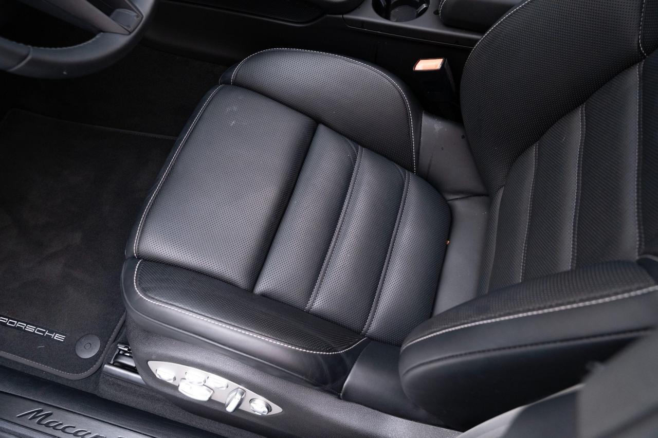 2025 Porsche Macan T Pompano Beach FL