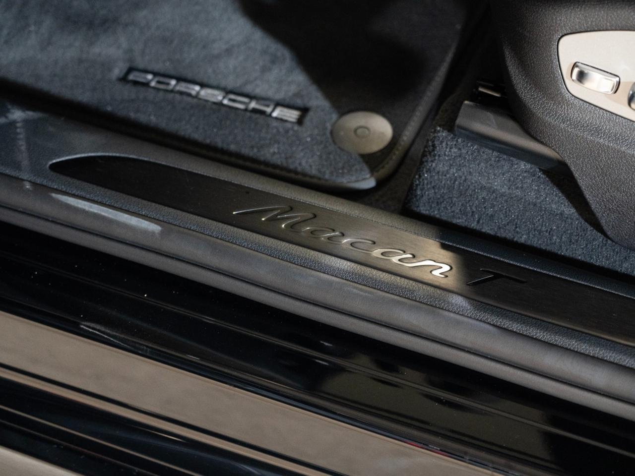 2025 Porsche Macan T Pompano Beach FL