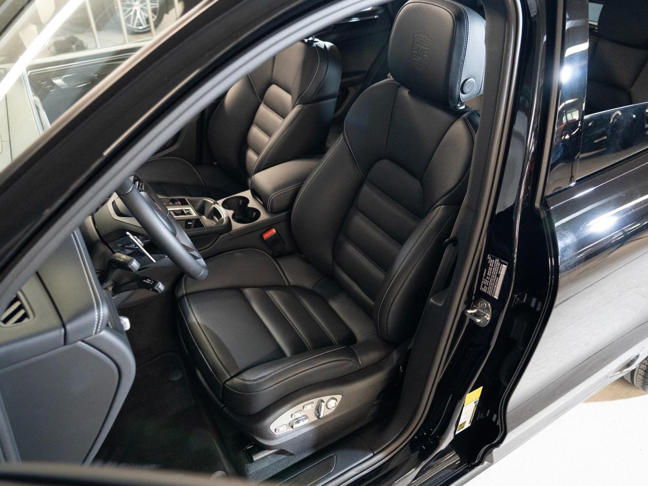 2025 Porsche Macan T Pompano Beach FL