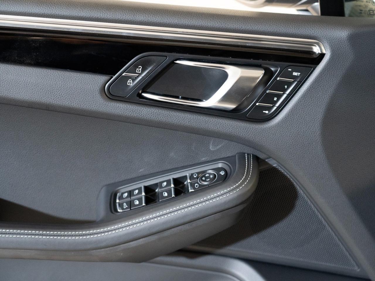 2025 Porsche Macan T Pompano Beach FL