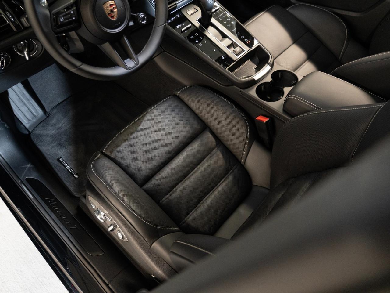 2025 Porsche Macan T Pompano Beach FL