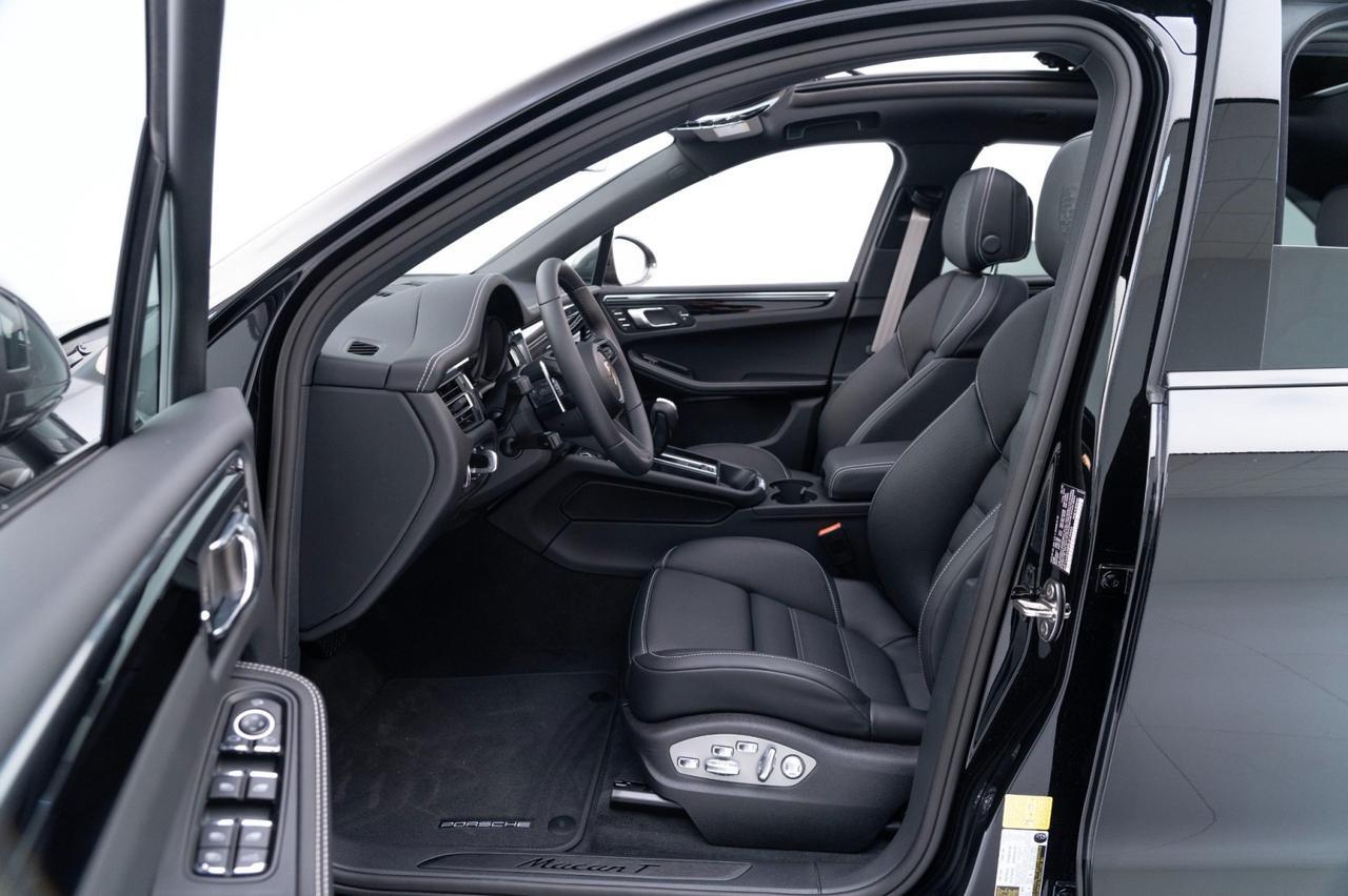 2025 Porsche Macan T Pompano Beach FL