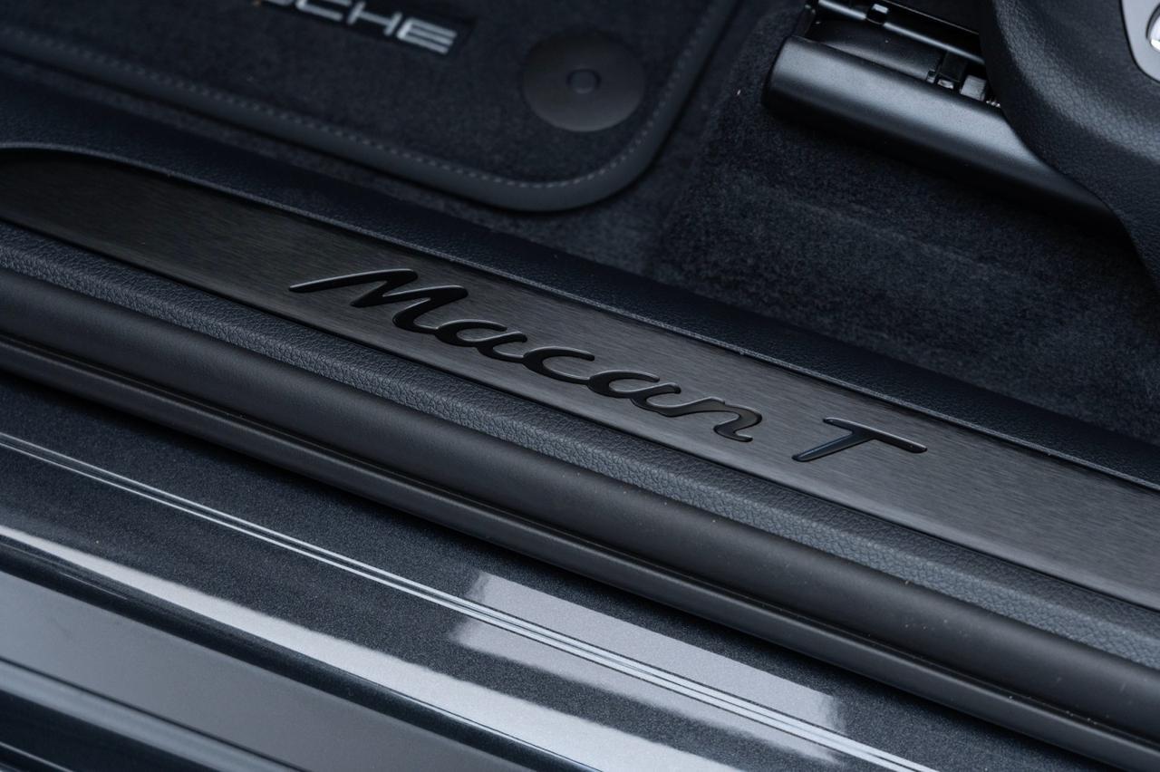 2025 Porsche Macan T Pompano Beach FL