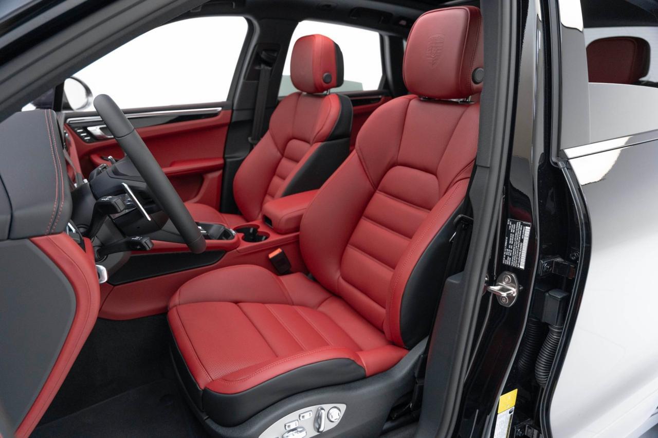 2025 Porsche Macan T Pompano Beach FL