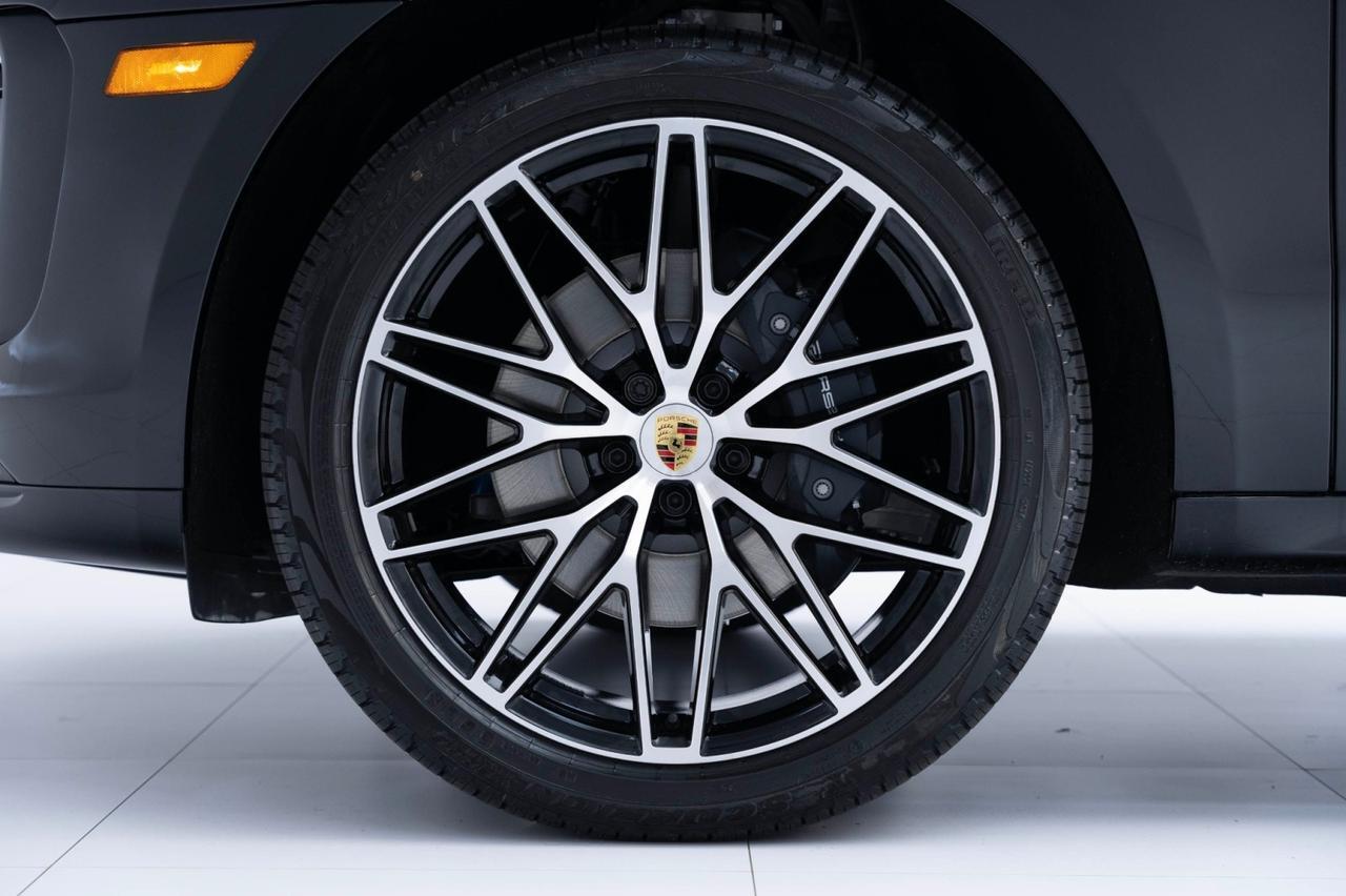 2025 Porsche Macan T Pompano Beach FL
