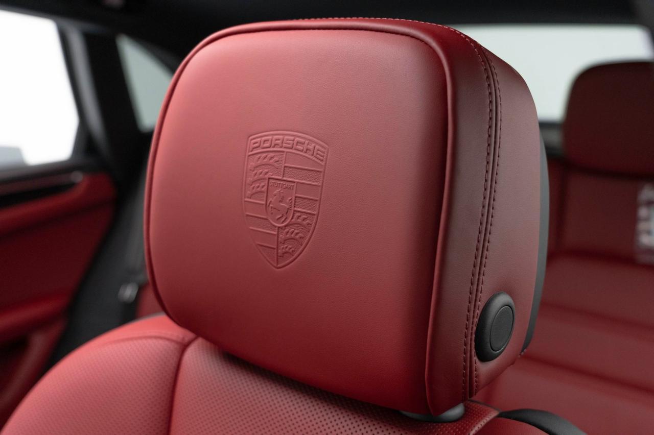 2025 Porsche Macan T Pompano Beach FL