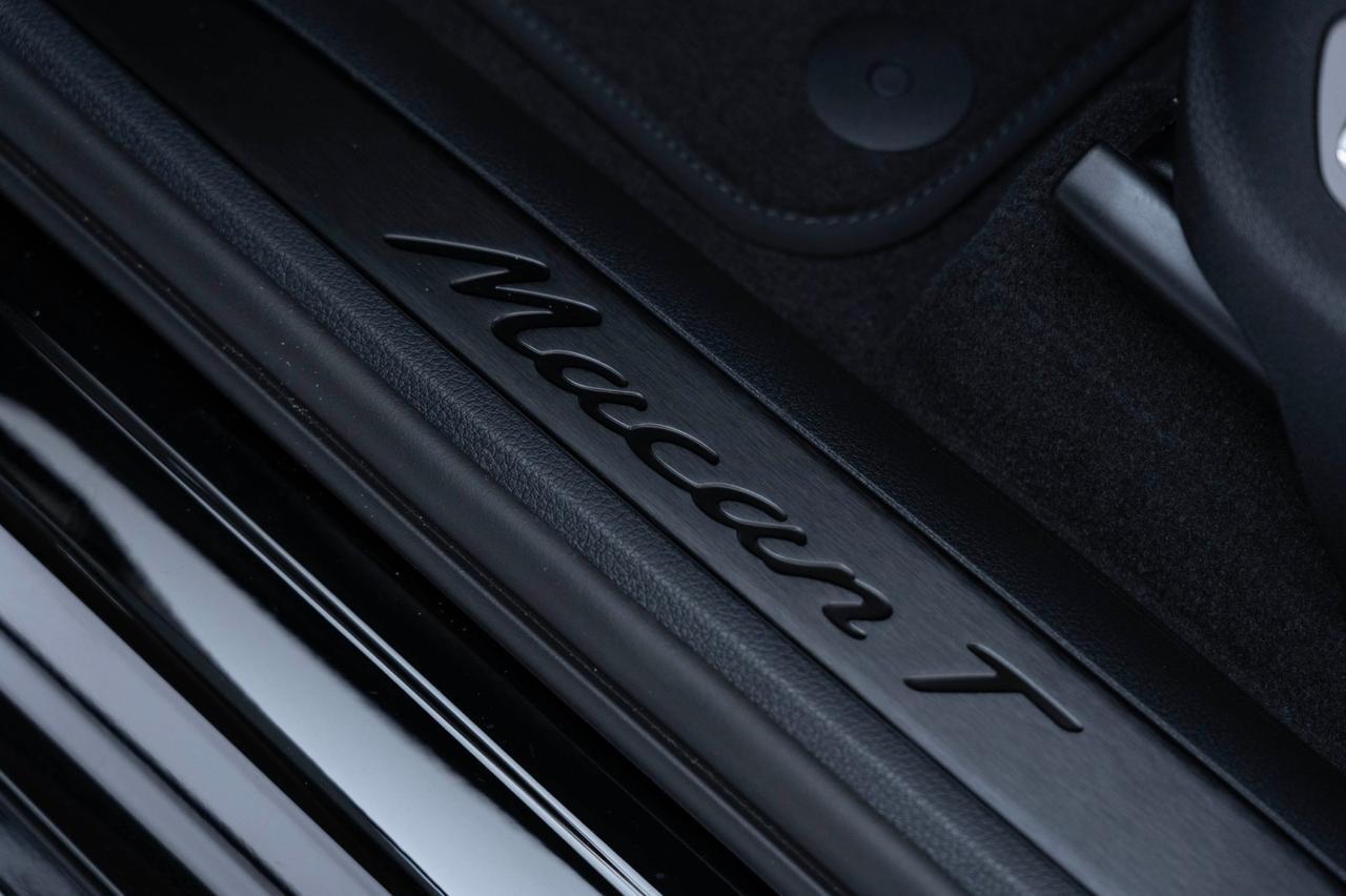 2025 Porsche Macan T Pompano Beach FL