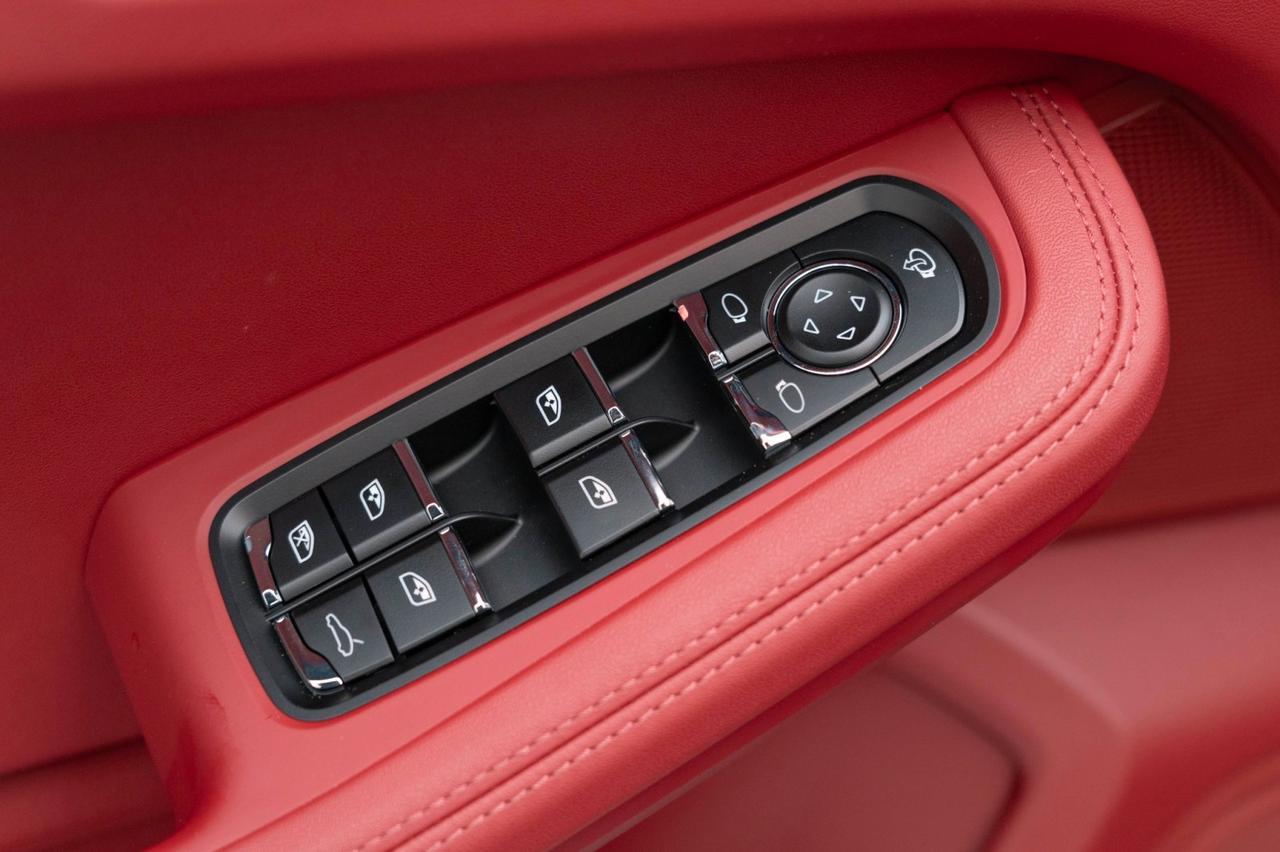 2025 Porsche Macan T Pompano Beach FL