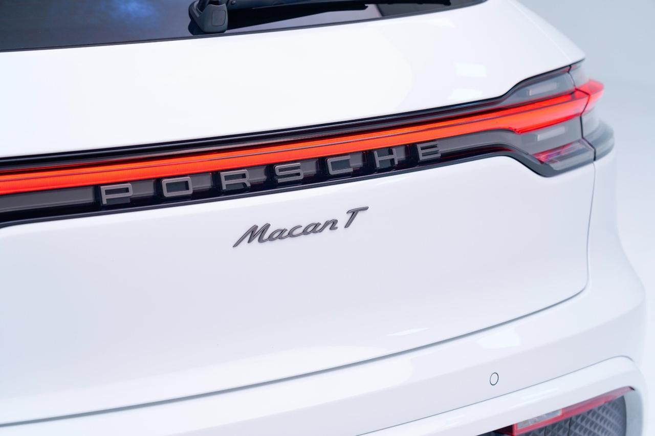 2025 Porsche Macan T Pompano Beach FL