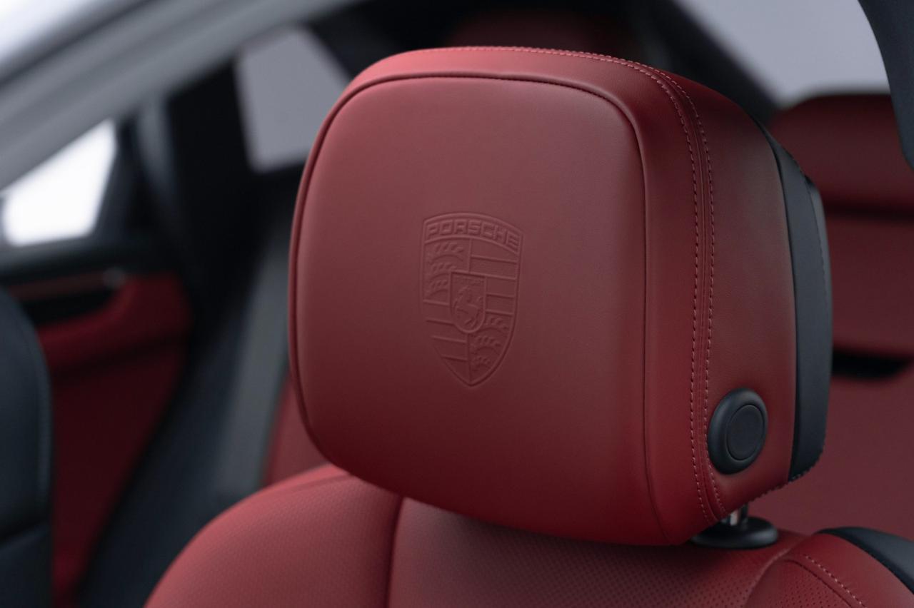 2025 Porsche Macan T Pompano Beach FL