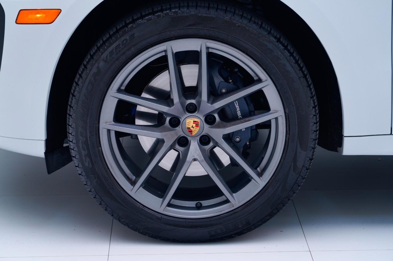 2025 Porsche Macan T Pompano Beach FL
