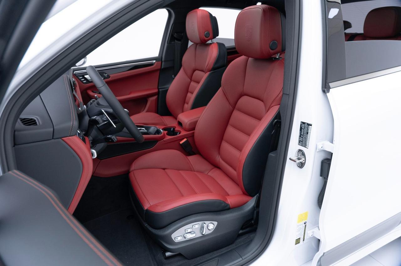 2025 Porsche Macan T Pompano Beach FL