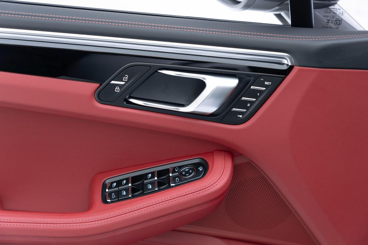 2025 Porsche Macan T Pompano Beach FL