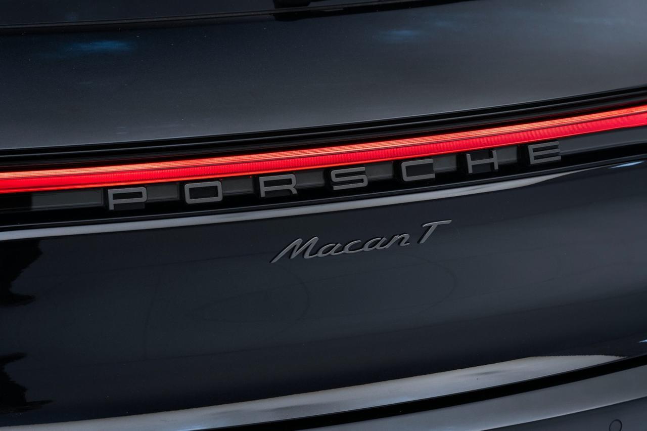 2025 Porsche Macan T Pompano Beach FL