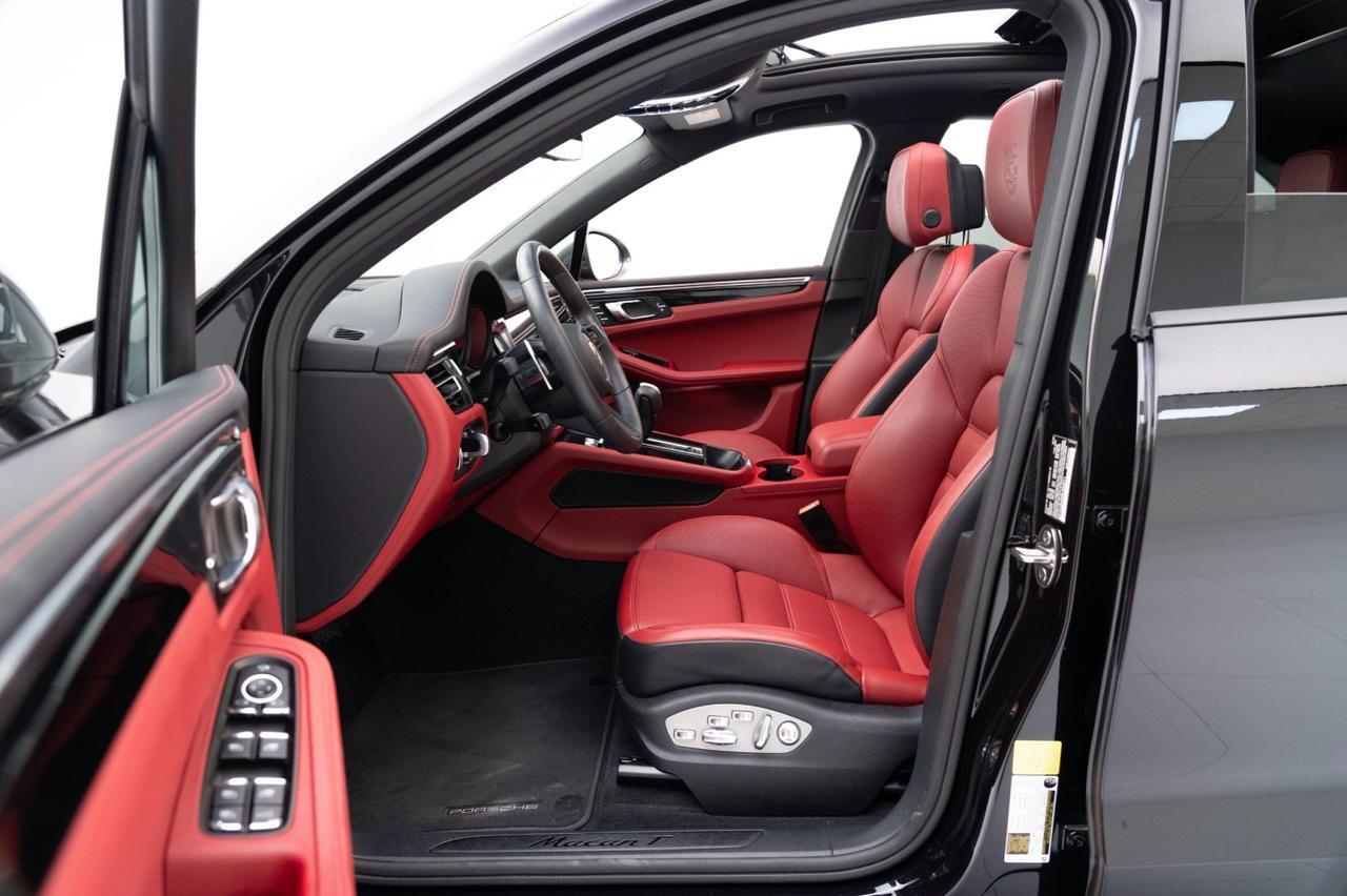2025 Porsche Macan T Pompano Beach FL