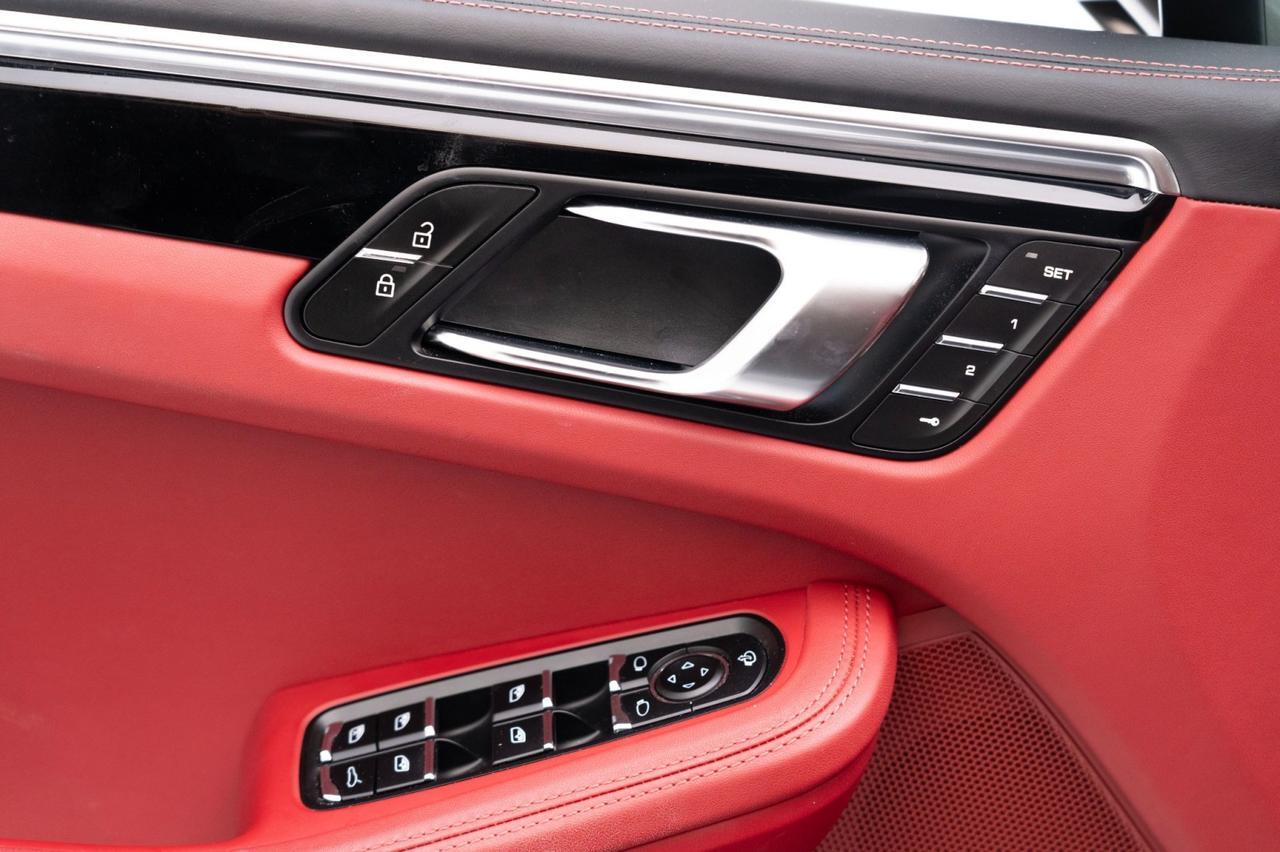 2025 Porsche Macan T Pompano Beach FL