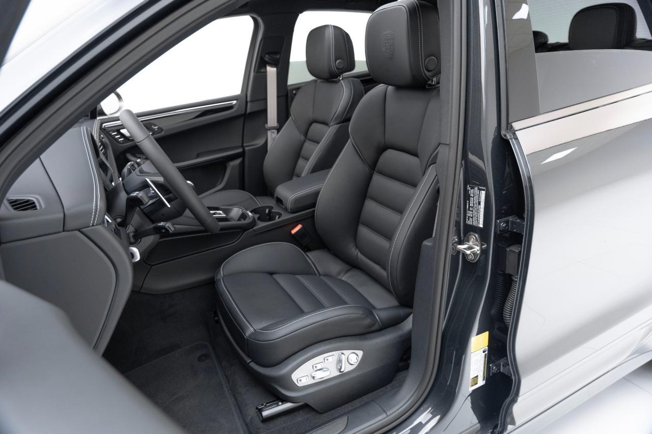 2025 Porsche Macan T Pompano Beach FL