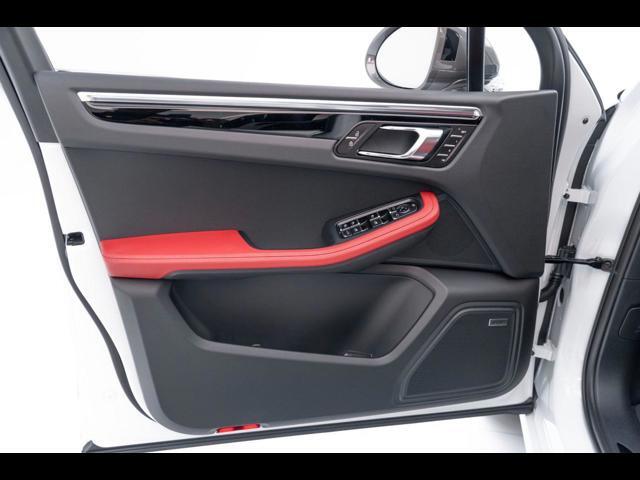 2025 Porsche Macan T Pompano Beach FL