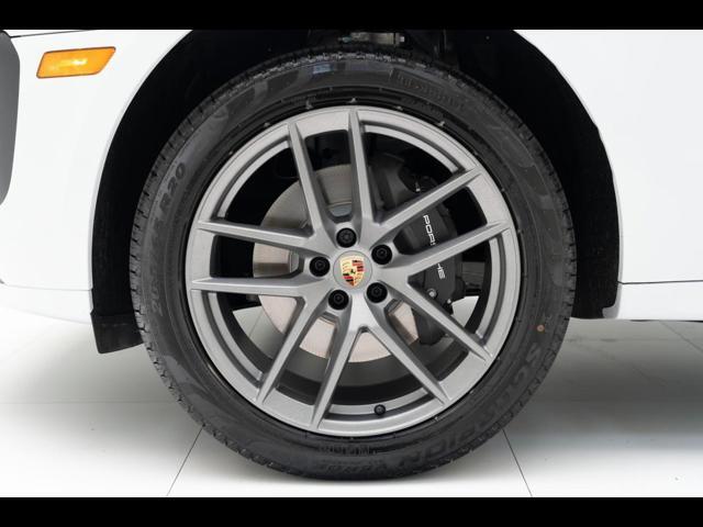 2025 Porsche Macan T Pompano Beach FL