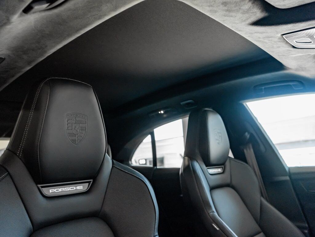 2025 Porsche Macan Turbo Colorado Springs CO