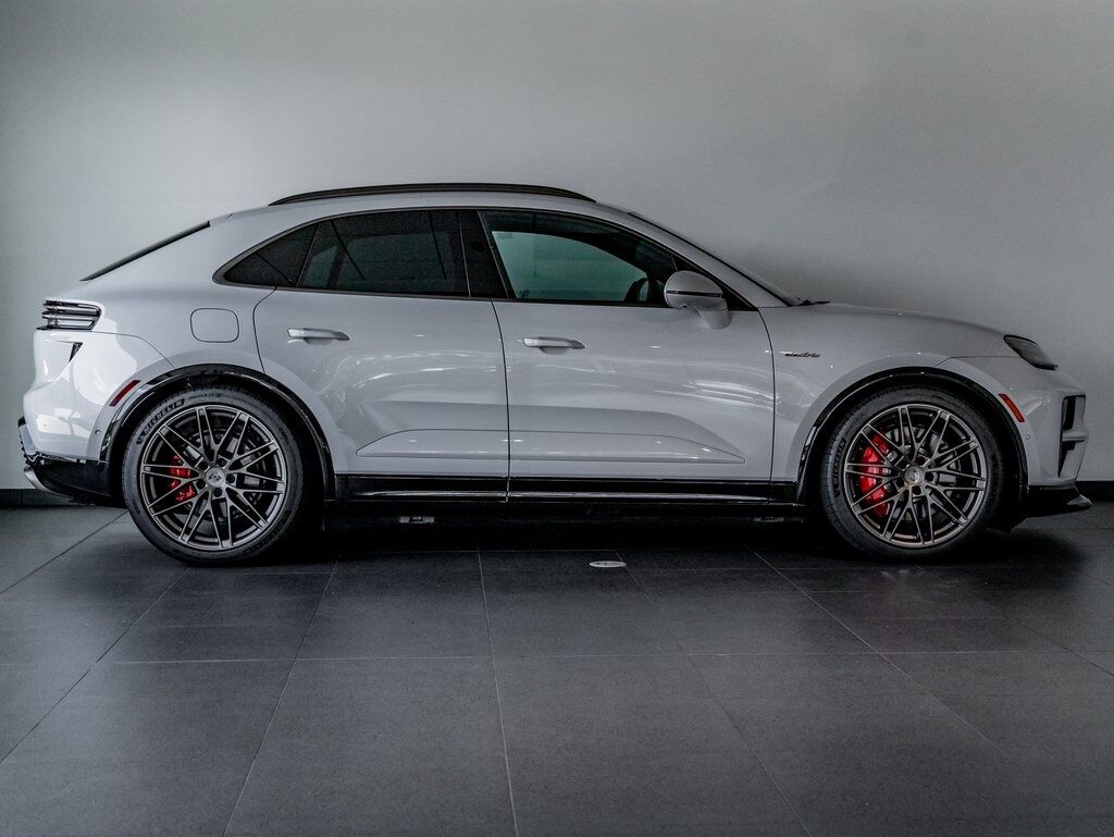 2025 Porsche Macan Turbo Colorado Springs CO