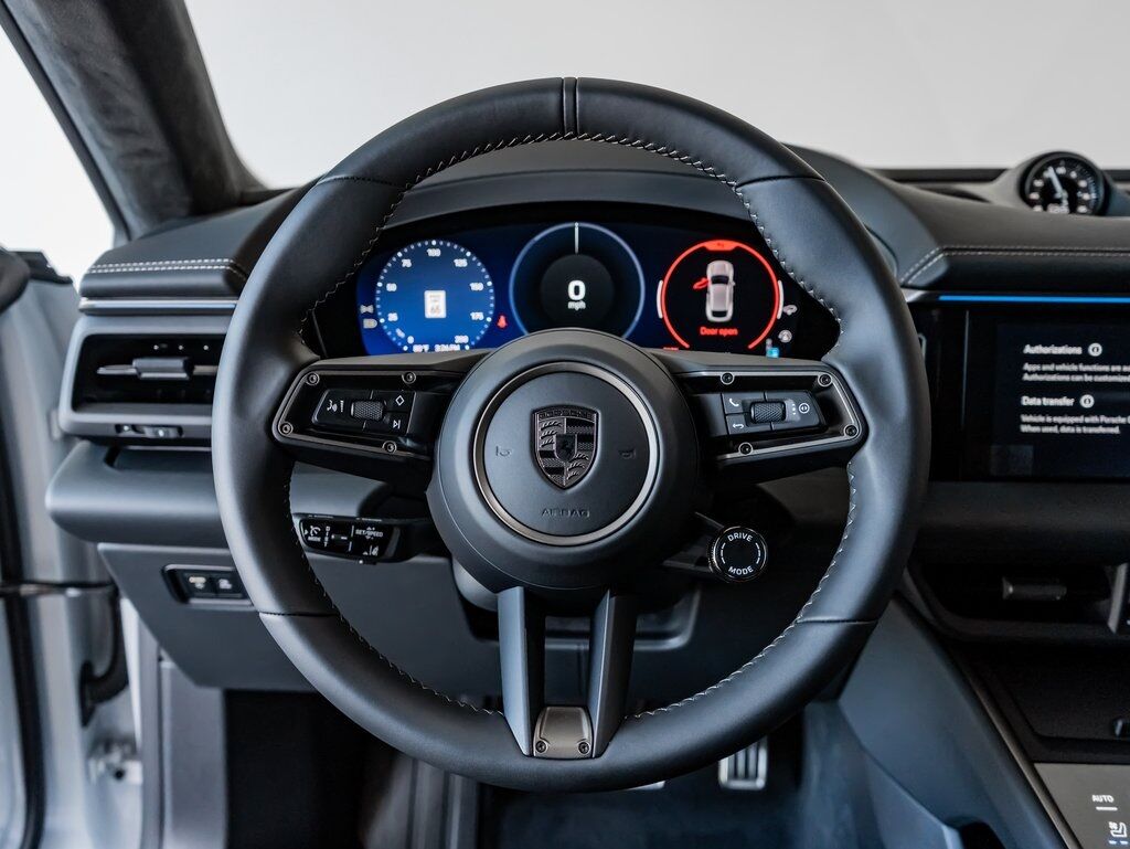 2025 Porsche Macan Turbo Colorado Springs CO