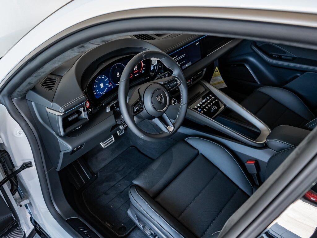 2025 Porsche Macan Turbo Colorado Springs CO
