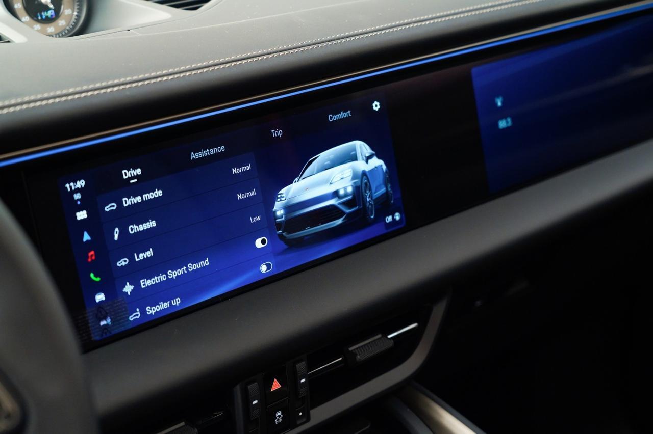 2025 Porsche Macan Turbo Electric Pompano Beach FL