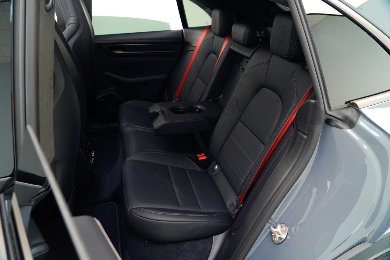 2025 Porsche Macan Turbo Electric Pompano Beach FL