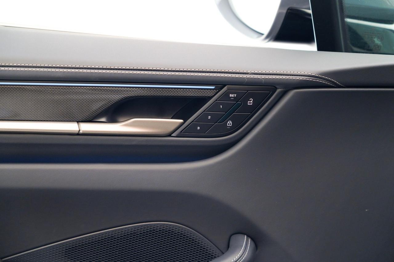 2025 Porsche Macan Turbo Electric Pompano Beach FL