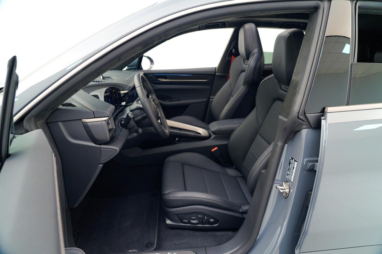 2025 Porsche Macan Turbo Electric Pompano Beach FL