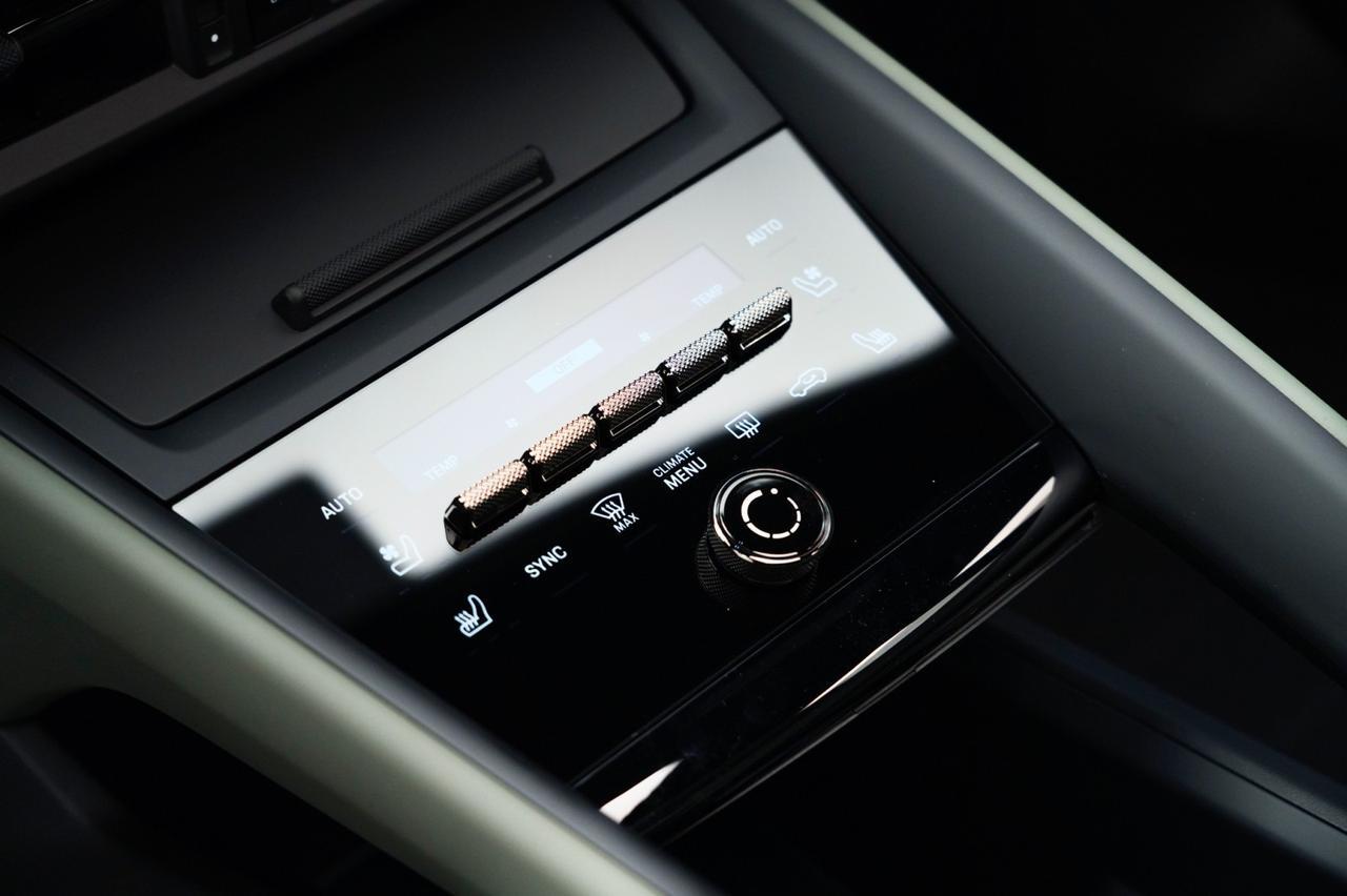 2025 Porsche Macan Turbo Electric Pompano Beach FL