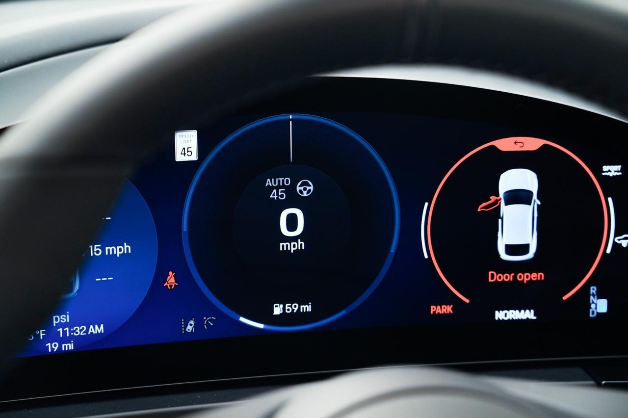 2025 Porsche Macan Turbo Electric Pompano Beach FL