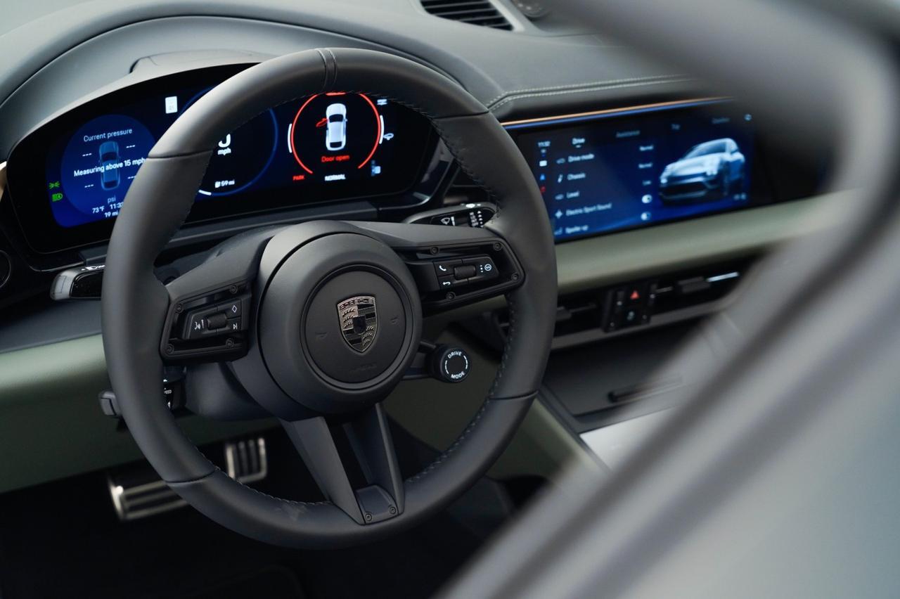 2025 Porsche Macan Turbo Electric Pompano Beach FL