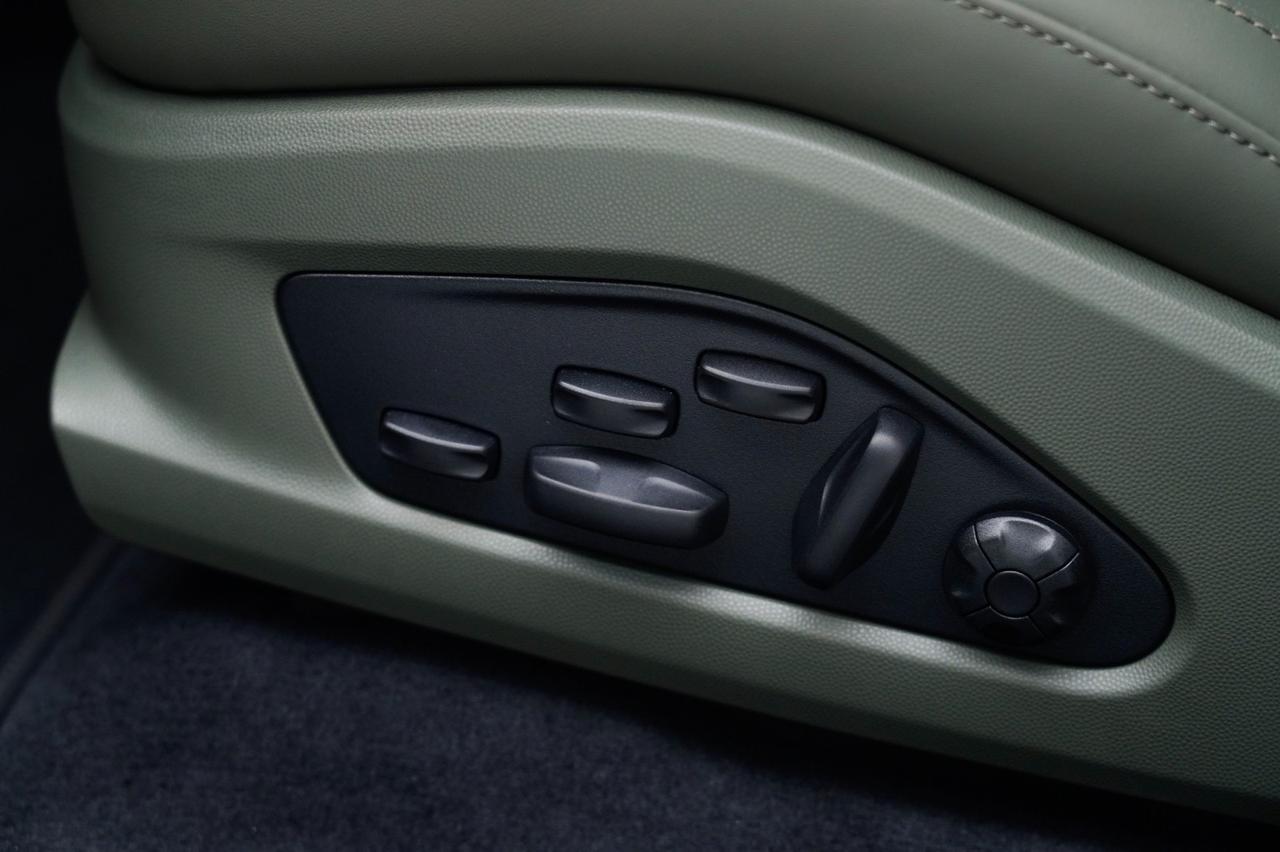 2025 Porsche Macan Turbo Electric Pompano Beach FL