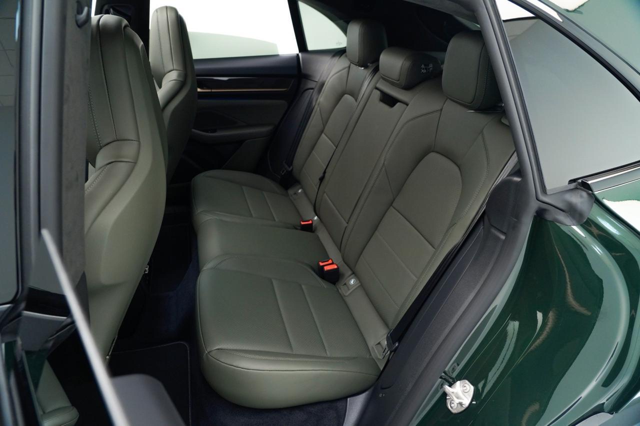 2025 Porsche Macan Turbo Electric Pompano Beach FL