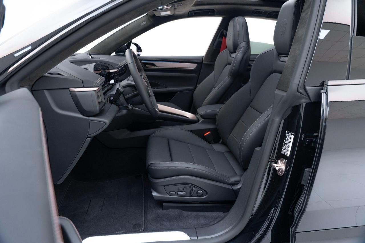 2025 Porsche Macan Turbo Electric Pompano Beach FL