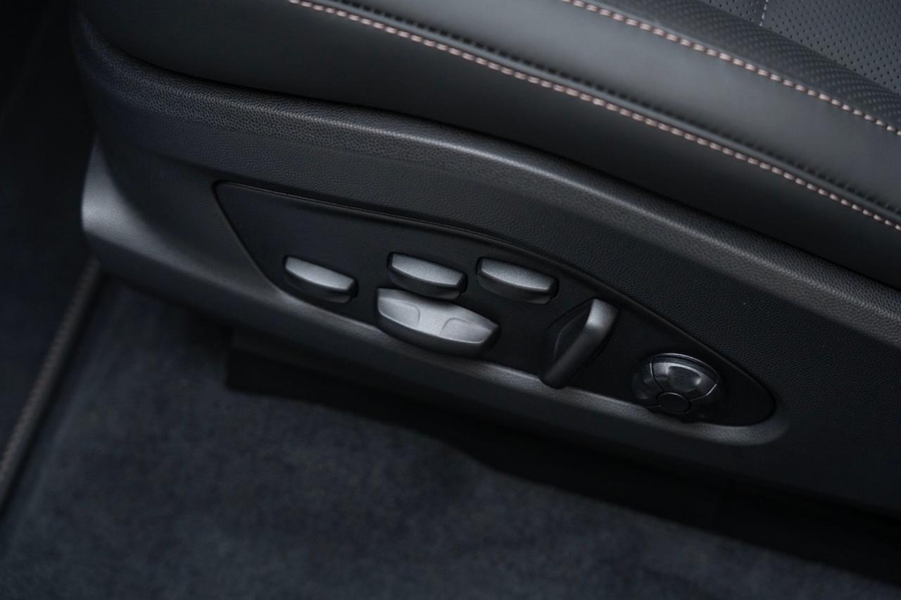 2025 Porsche Macan Turbo Electric Pompano Beach FL