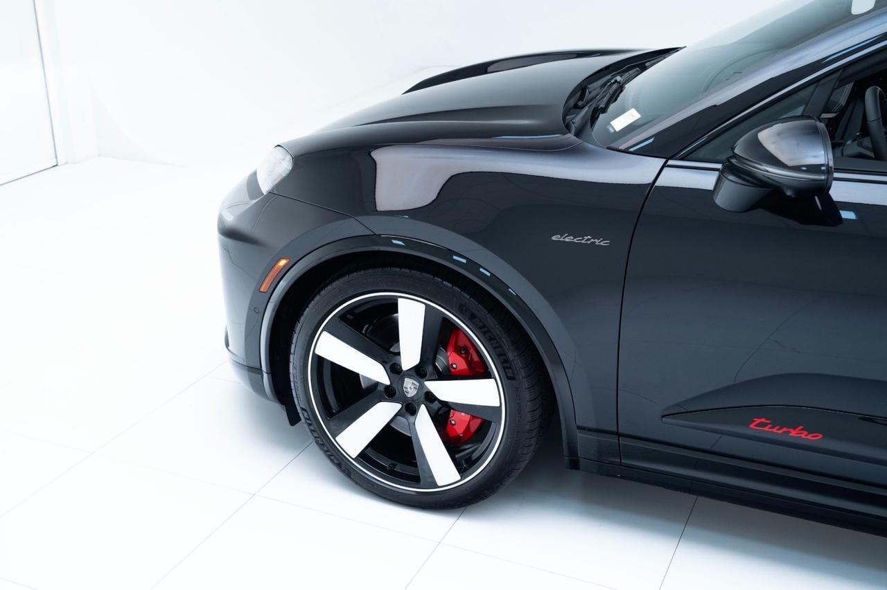 2025 Porsche Macan Turbo Electric Pompano Beach FL