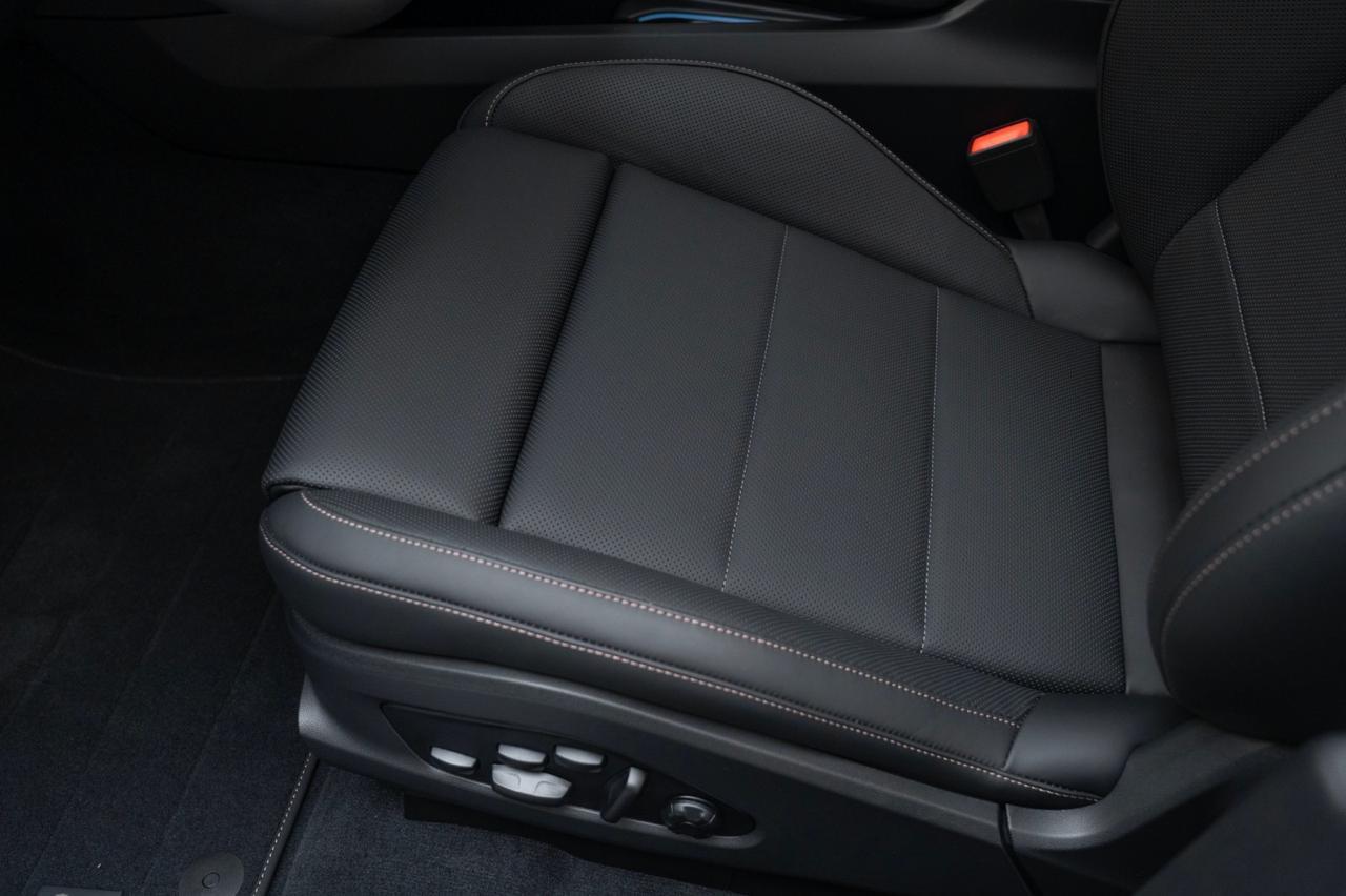 2025 Porsche Macan Turbo Electric Pompano Beach FL